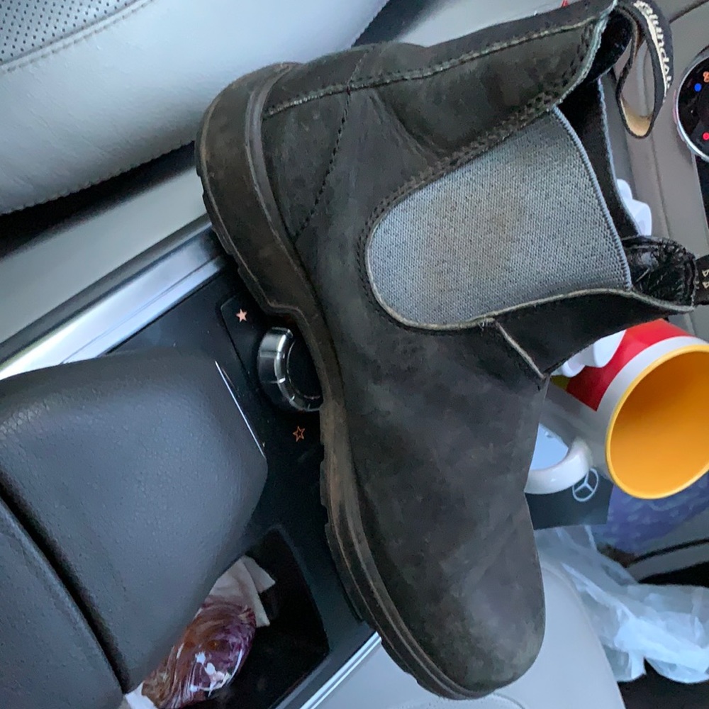 Blundstones
